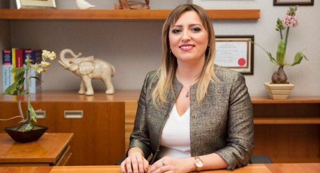Kadınlara Zorlu Konularda Uzman Desteği