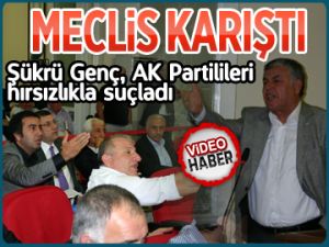 AK Partilileri hırsızlıkla suçladı