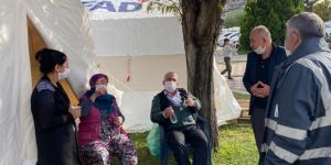 Şükrü Genç depremzedelerin acısını paylaştı