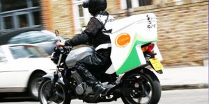 Sarıyer moto kuryeler