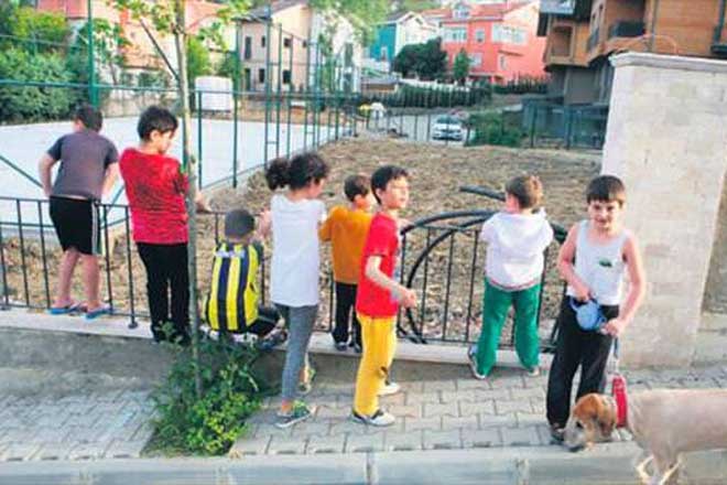 Lüks sitelerden bir yeşil alan gaspı daha