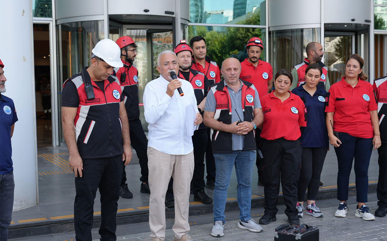 Sarıyer Belediyesi'nde deprem tatbikatı yapıldı