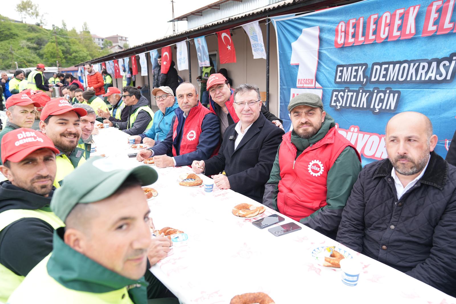 Emekçilerle ‘1 Mayıs’ kahvaltısı