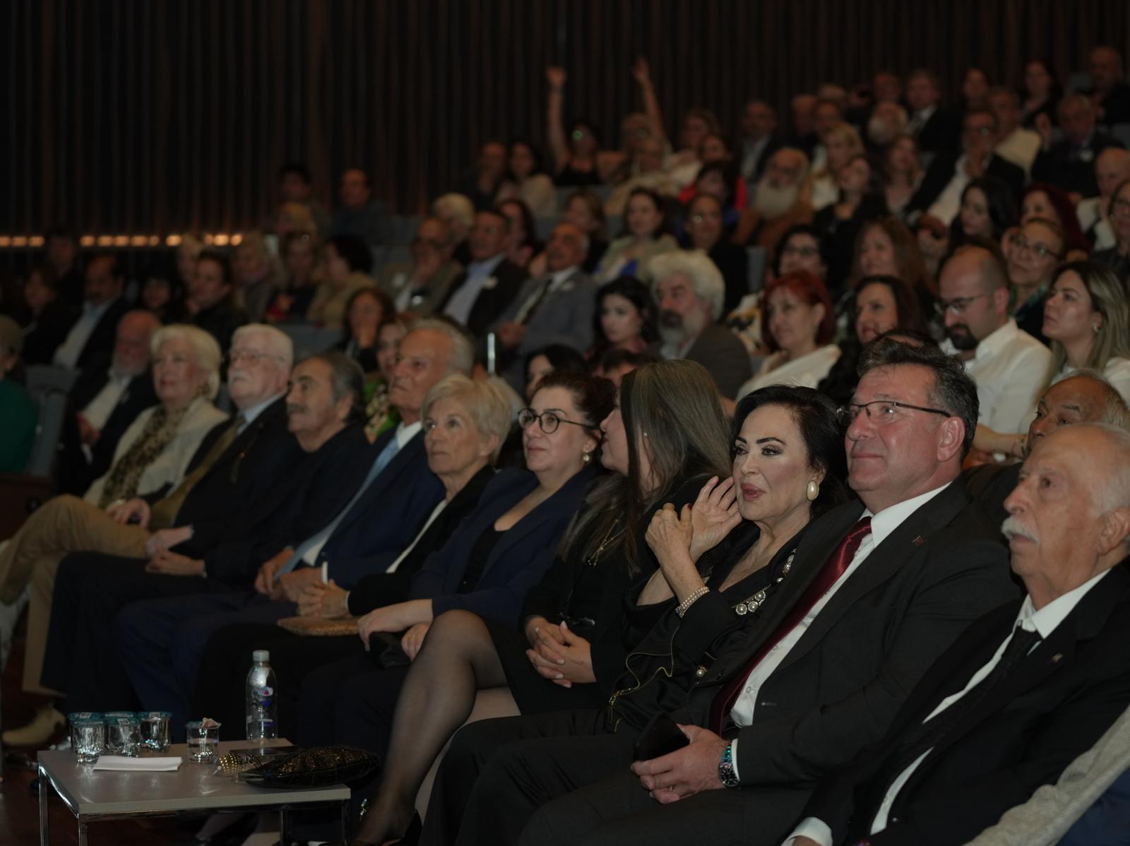 “İKİNCİ YÜZYIL CUMHURİYET ÖDÜLLERİ” SAHİPLERİNİ BULDU