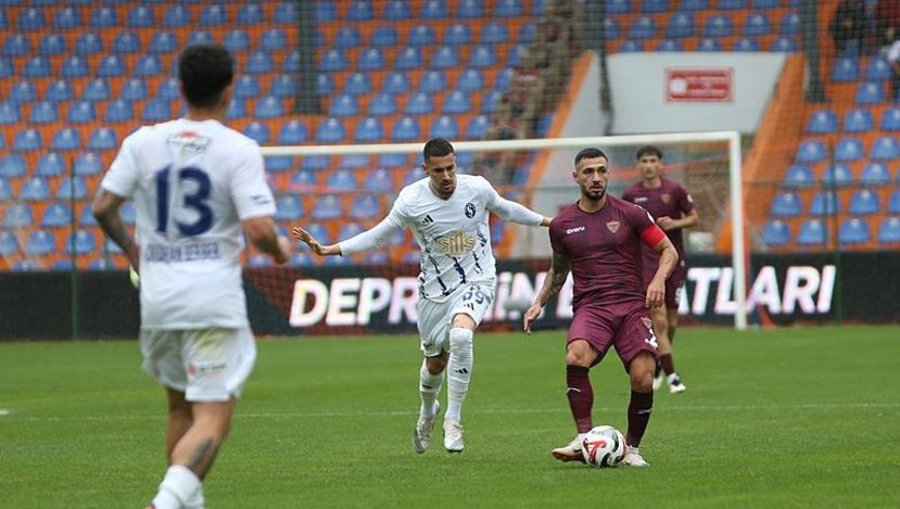 Sarıyer Hatayspor'u 3 golle geçti