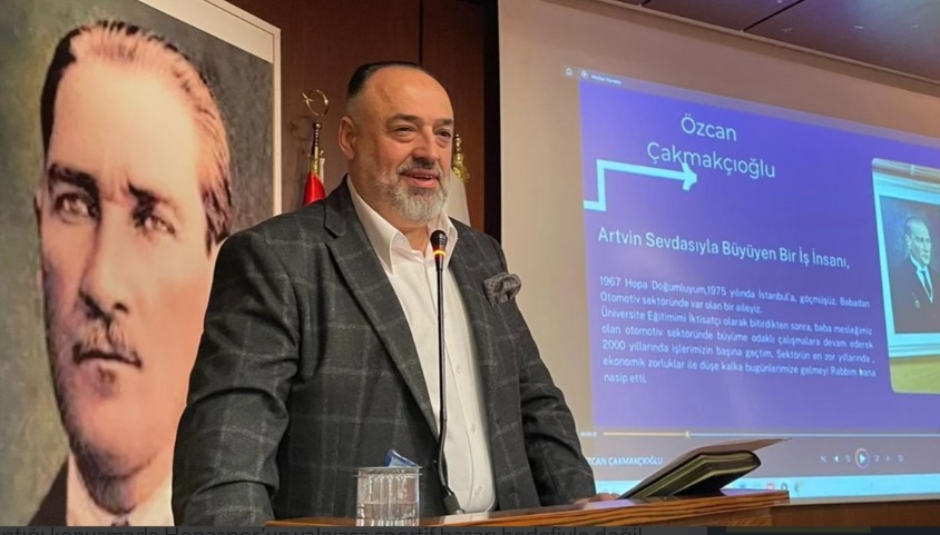 Özcan Çakmakçıoğlu Hopaspor’a başkan oldu