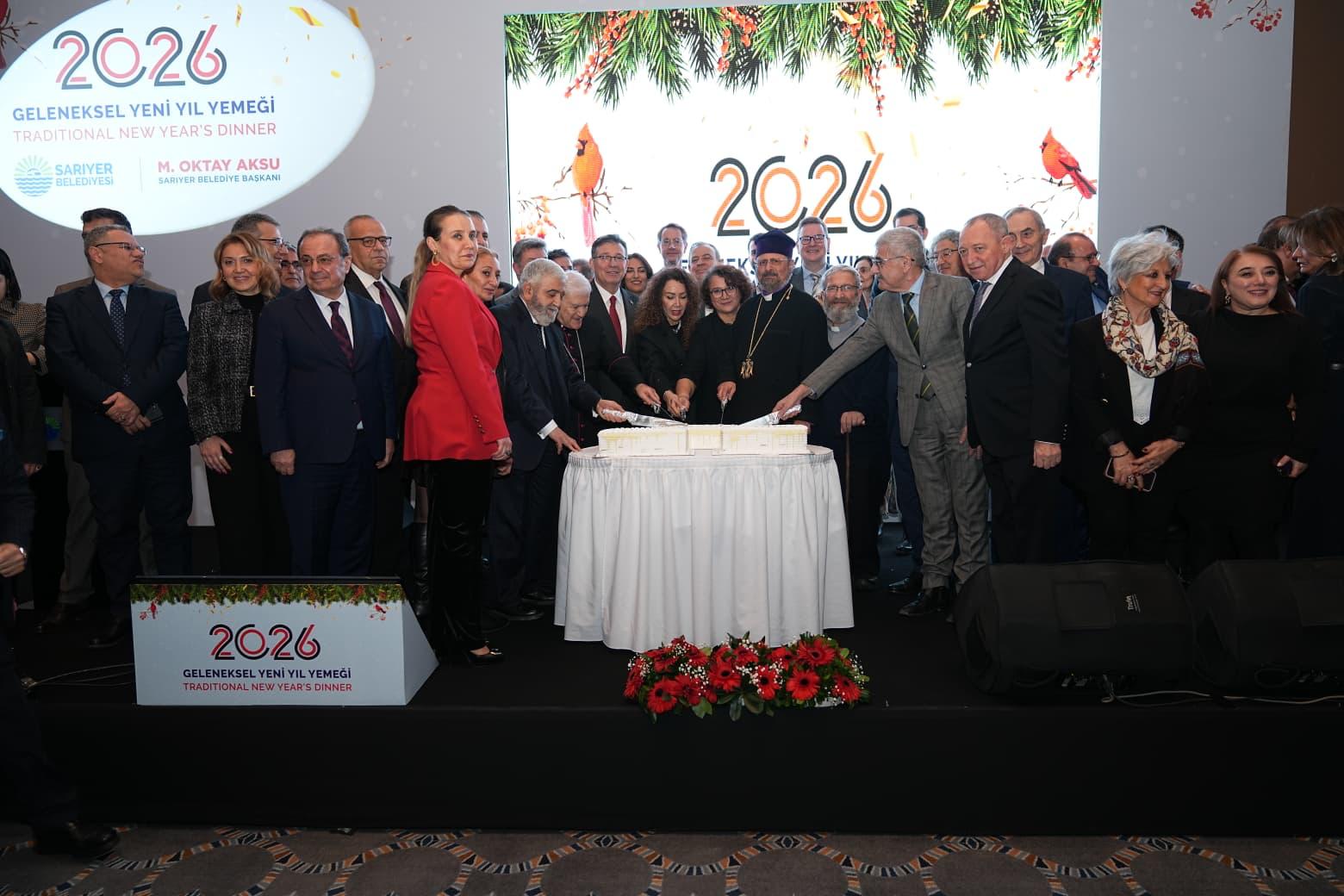 BAŞKAN AKSU, YENİ YIL YEMEĞİNDE BİRLİK VE BERABERLİK MESAJI VERDİ