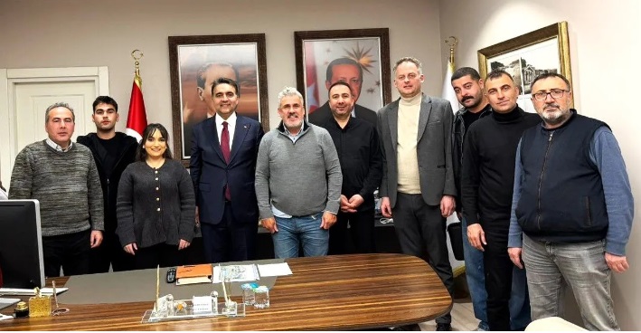 AK Parti Sarıyer basına mensuplarını iftarda ağırladı