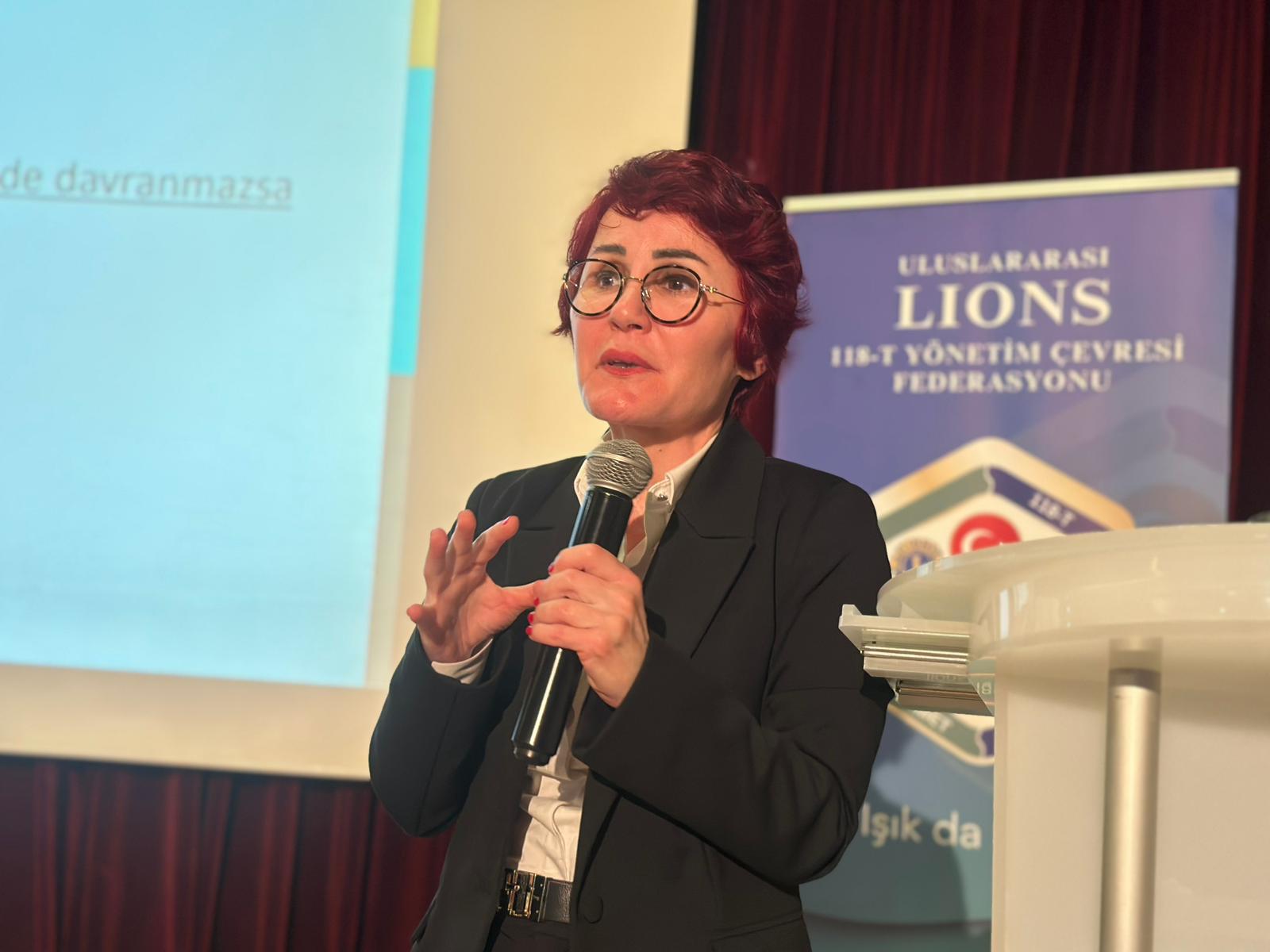 DİJİTAL BAĞIMLILIKLA İLGİLİ ÖNEMLİ UYARILAR