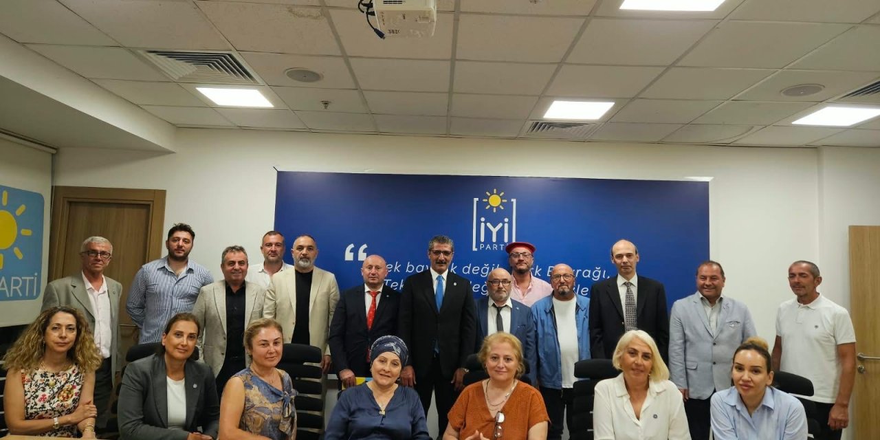 İYİ Parti Sarıyer’de yeni dönem