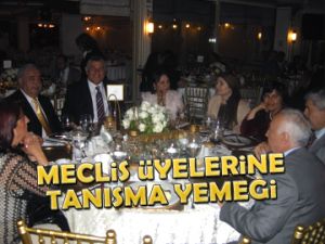 Meclis üyelerine tanışma yemeği