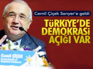 Türkiye’de demokrasi açığı var