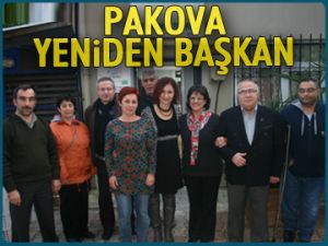 Pakova yeniden başkan