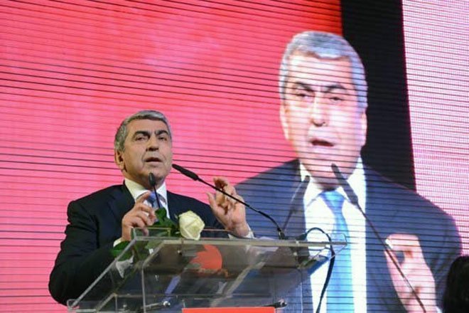 CHP'nin yeni İl Başkanı Cemal Canpolat oldu