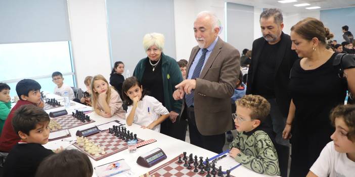 Boğaziçi Satranç Turnuvası yoğun katılımla gerçekleşti